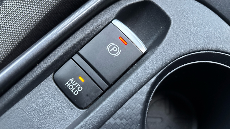 Nissan Juke 1.0 DiG-T 114 N-Connecta 5dr Petrol Hatchback